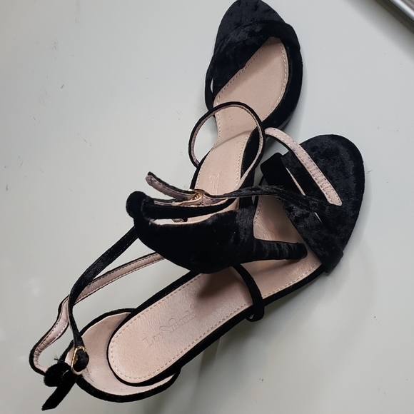 𝅺LOV Mark Open Toe Velvet Criss Cross Strap Heels - Picture 7 of 8